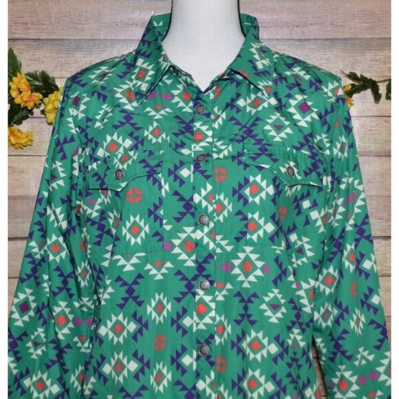 Lucky & Blessed Green Aztec Western Button Down Top Shirt Ladies M Cute Buttons - Picture 4 of 15